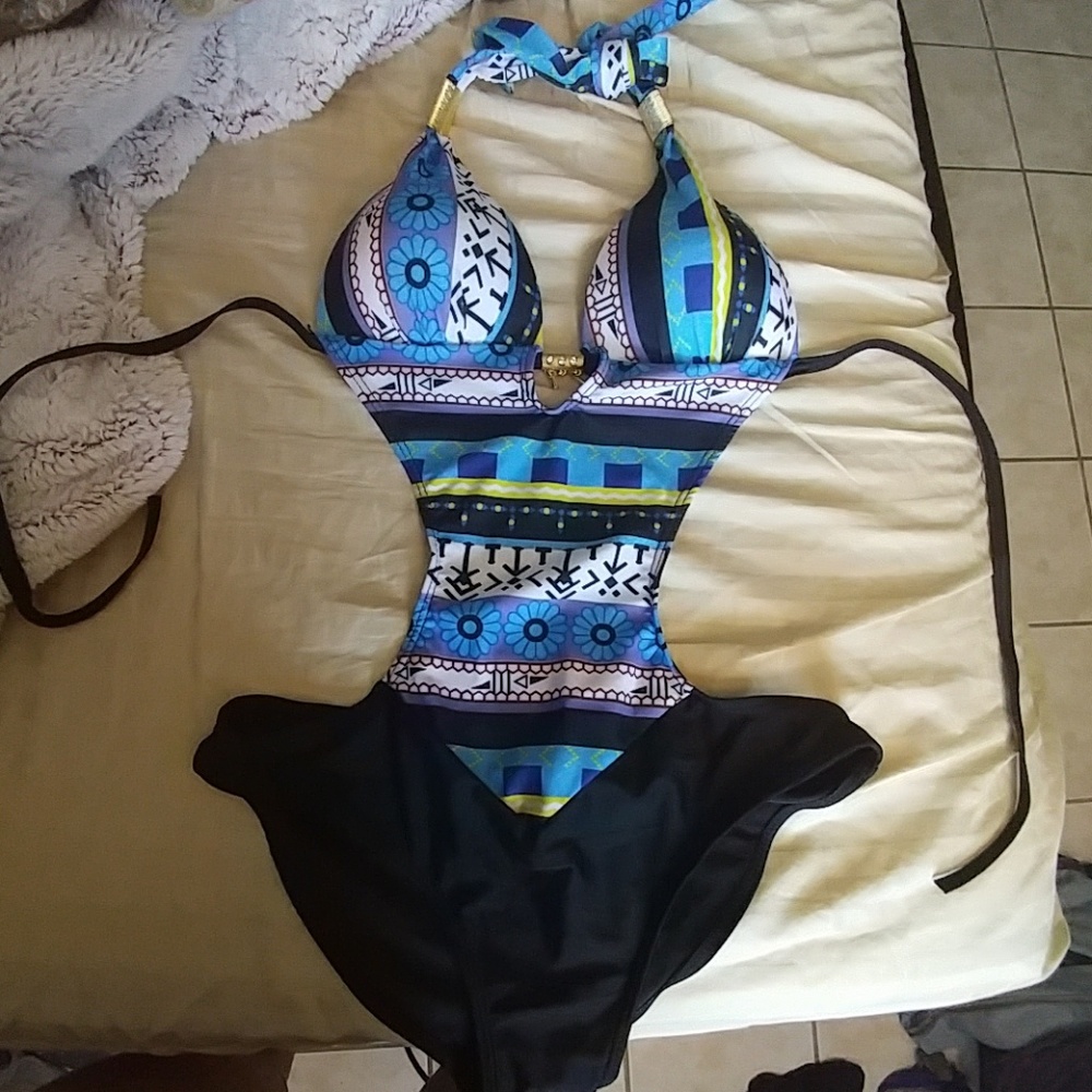 One piece bathing suit